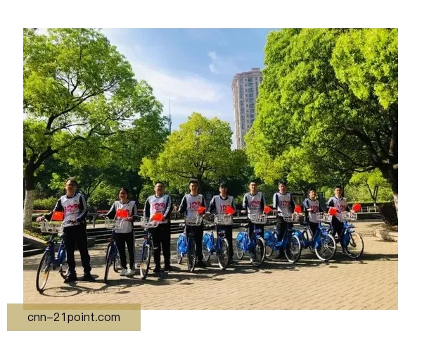 小伙子们继续冲锋向前在奋斗征程中书写青春荣光不负时代使命梦想